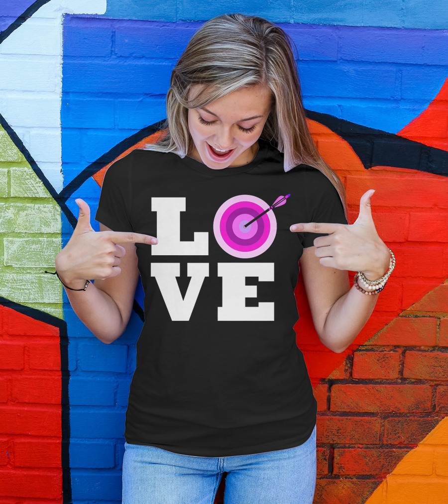 LOVE Cute Pink Archery Bow Hunting Target T-Shirt