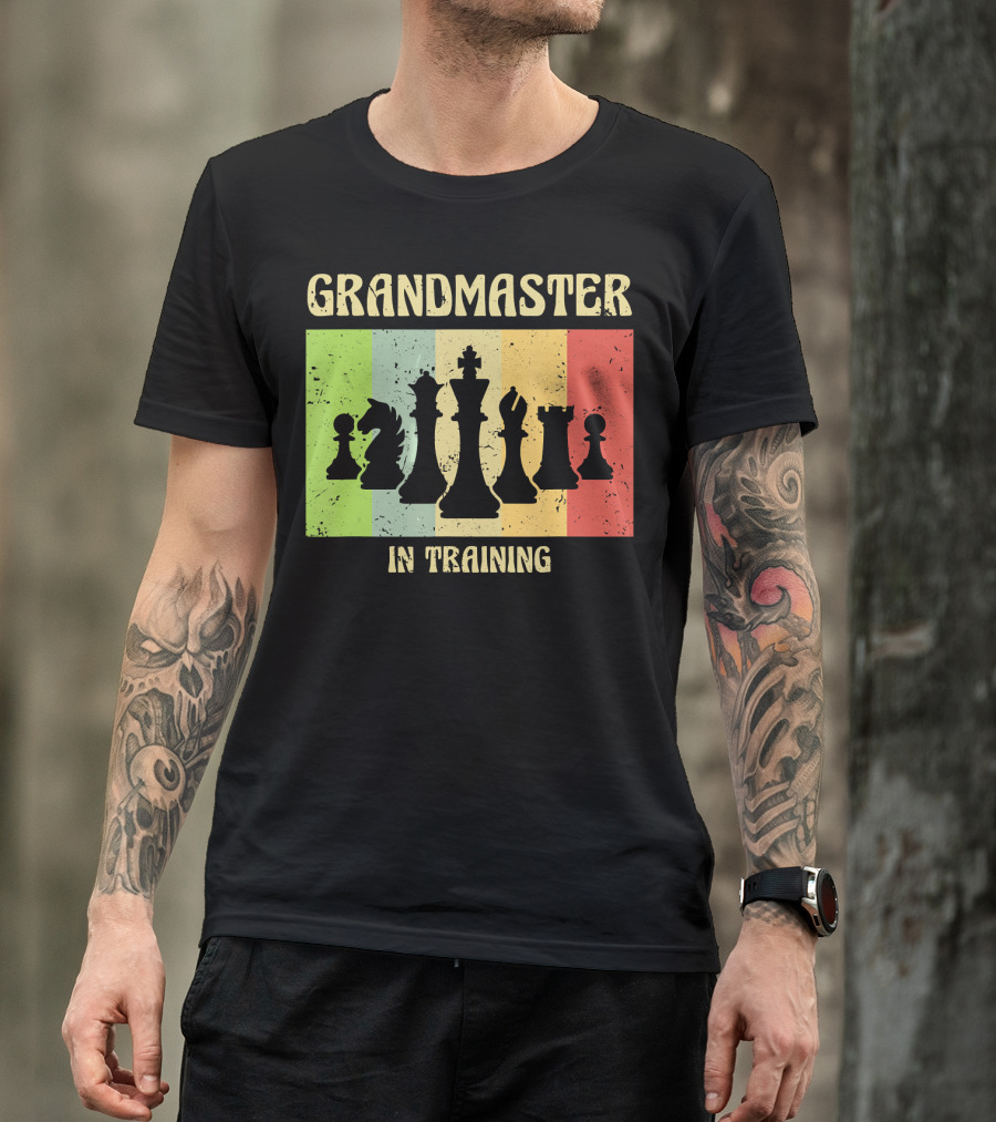 Grandmaster In Training Chess Player Silhouette Retro Stripes T-Shirt