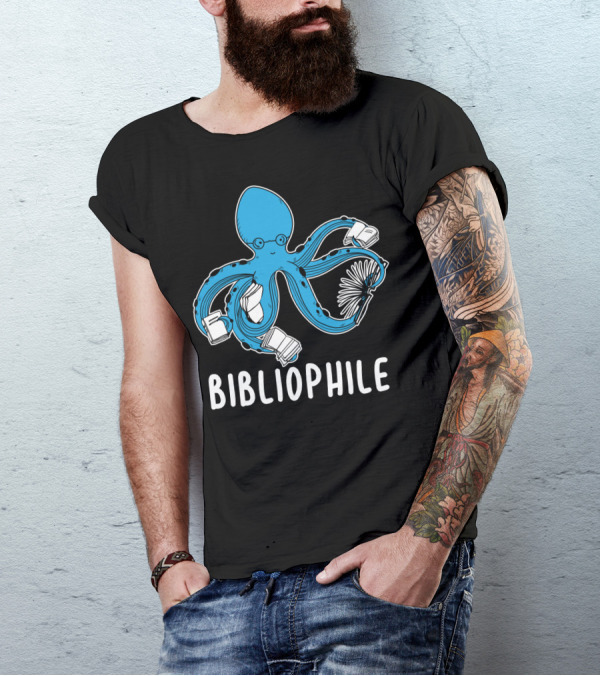 Bibliophile Octopus With Books And Glasses T-Shirt