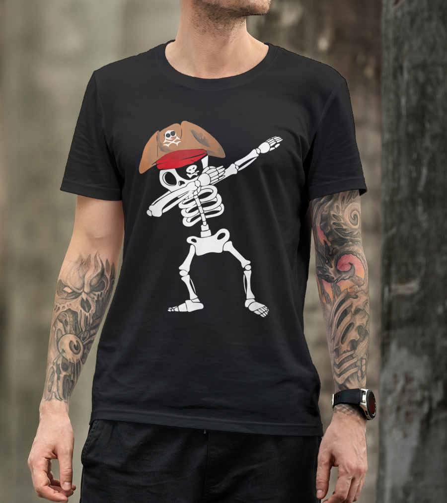 Pirate Skeleton Dabbing Halloween Skull Hat T-Shirt