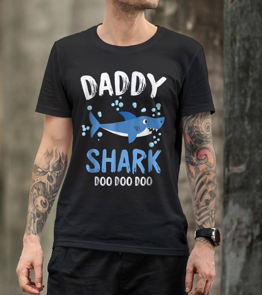 Daddy Shark Doo Doo Doo Father's Day T-Shirt