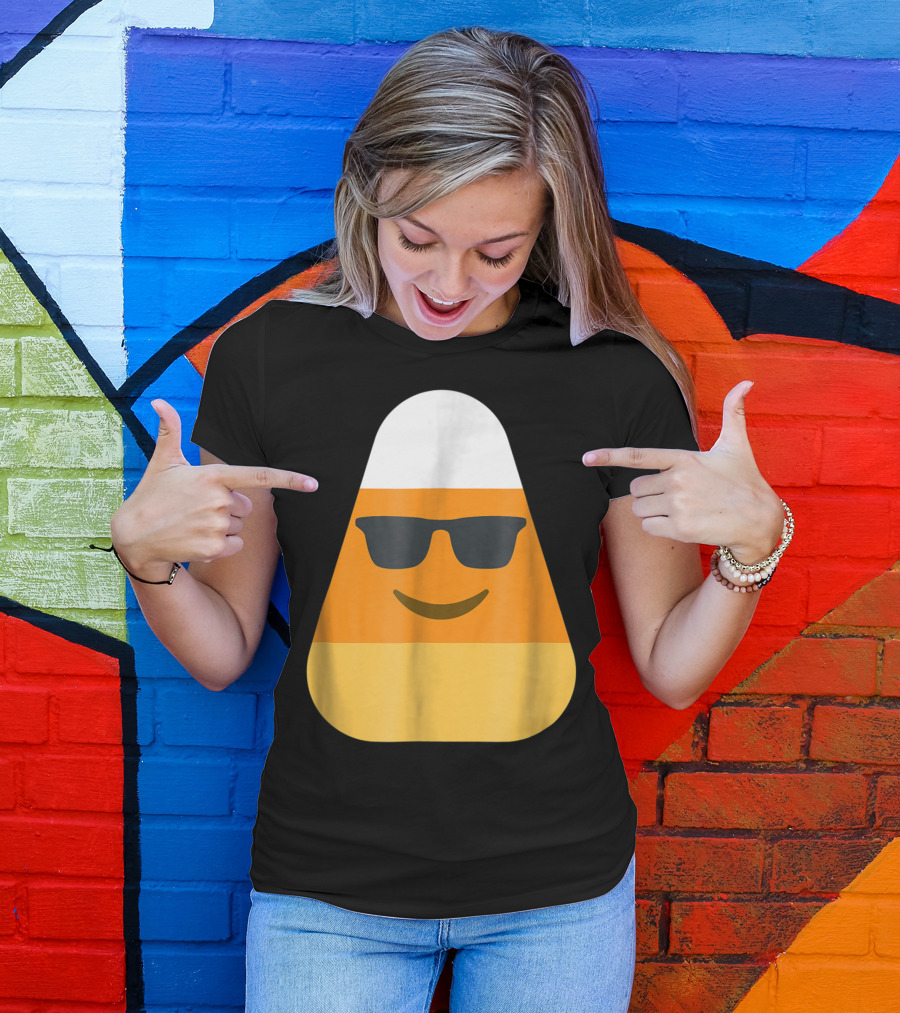 Funny Cool Candy Corn Emoji Halloween T-Shirt