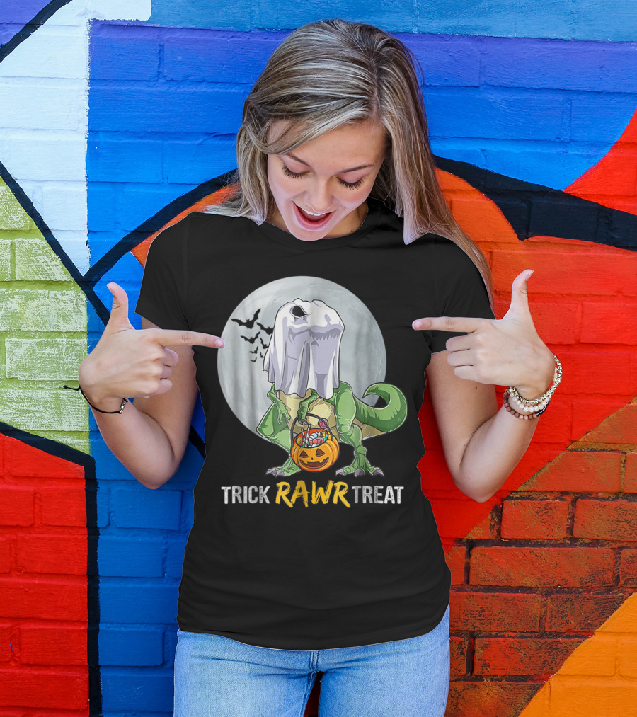 Trick Rawr Treat Halloween T-Rex Dinosaur Ghost With Candy Pumpkin T-Shirt