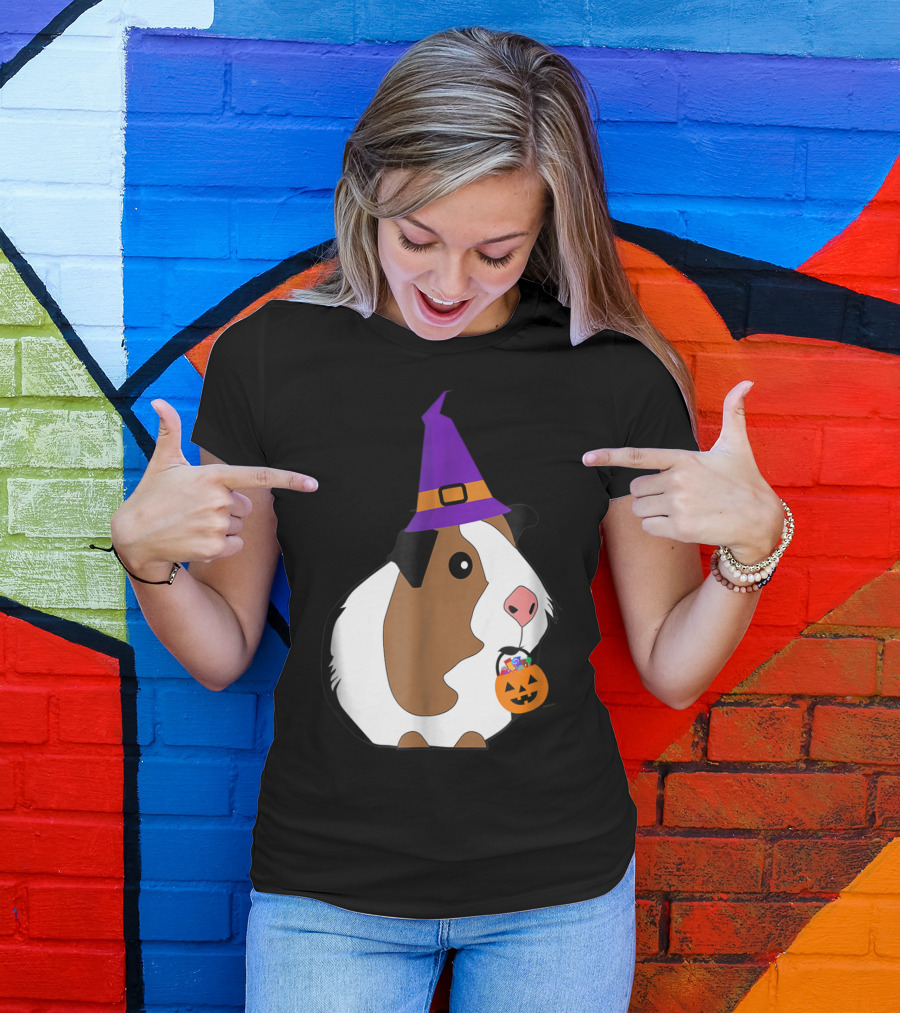 Guinea Pig Halloween Witch With Purple Hat And Pumpkin T-Shirt