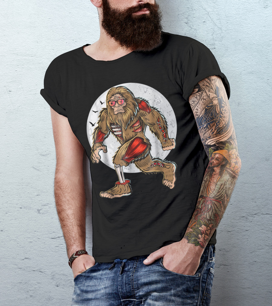 Bigfoot Sasquatch Zombie Halloween Moon Background T-Shirt