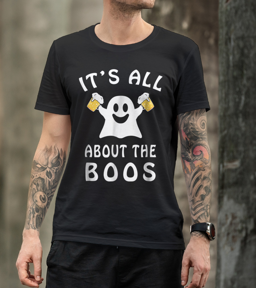 IT'S ALL ABOUT THE BOOS Ghost Holding Beer Mugs T-Shirt