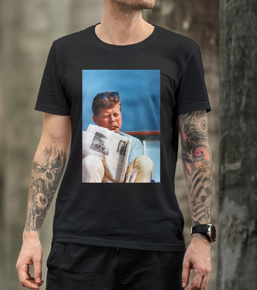 Jfk Halloween Christmas Funny Cool Holidays President Reading Newspaper Sunglasses T-Shirt