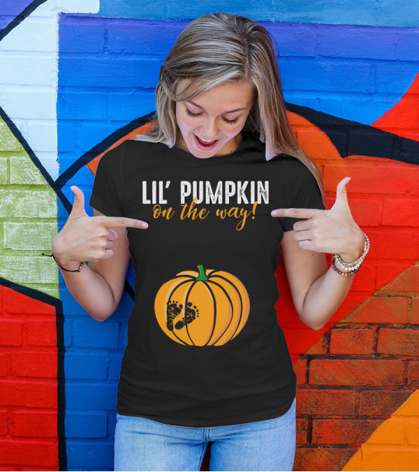 Lil' Pumpkin On The Way Halloween Pregnancy Announcement T-Shirt