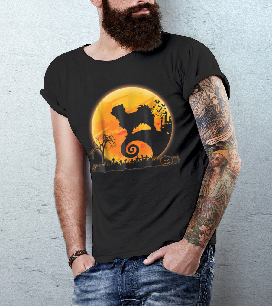 Long Coat Chihuahua Dog Silhouette Halloween Moon Scene T-Shirt