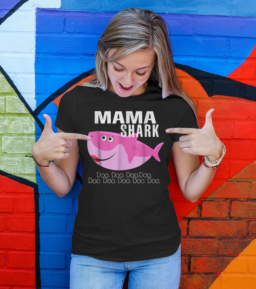 Mama Shark Doo Doo DooDoo T-Shirt