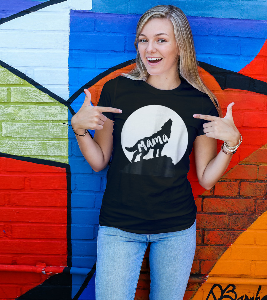 Mama Werewolf Halloween Howling Moon T-Shirt