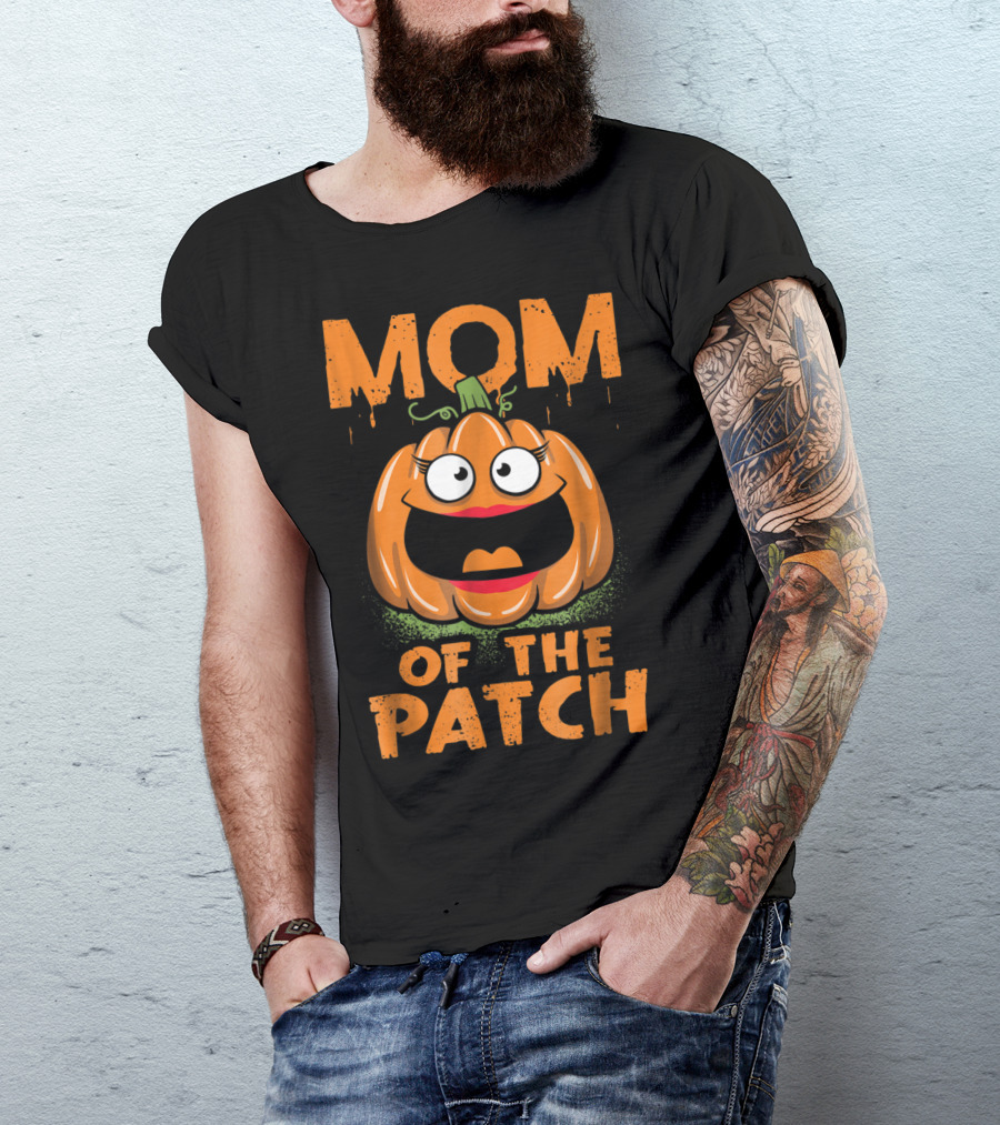 Mom Of The Patch Pumpkin Funny Cartoon Face T-Shirt