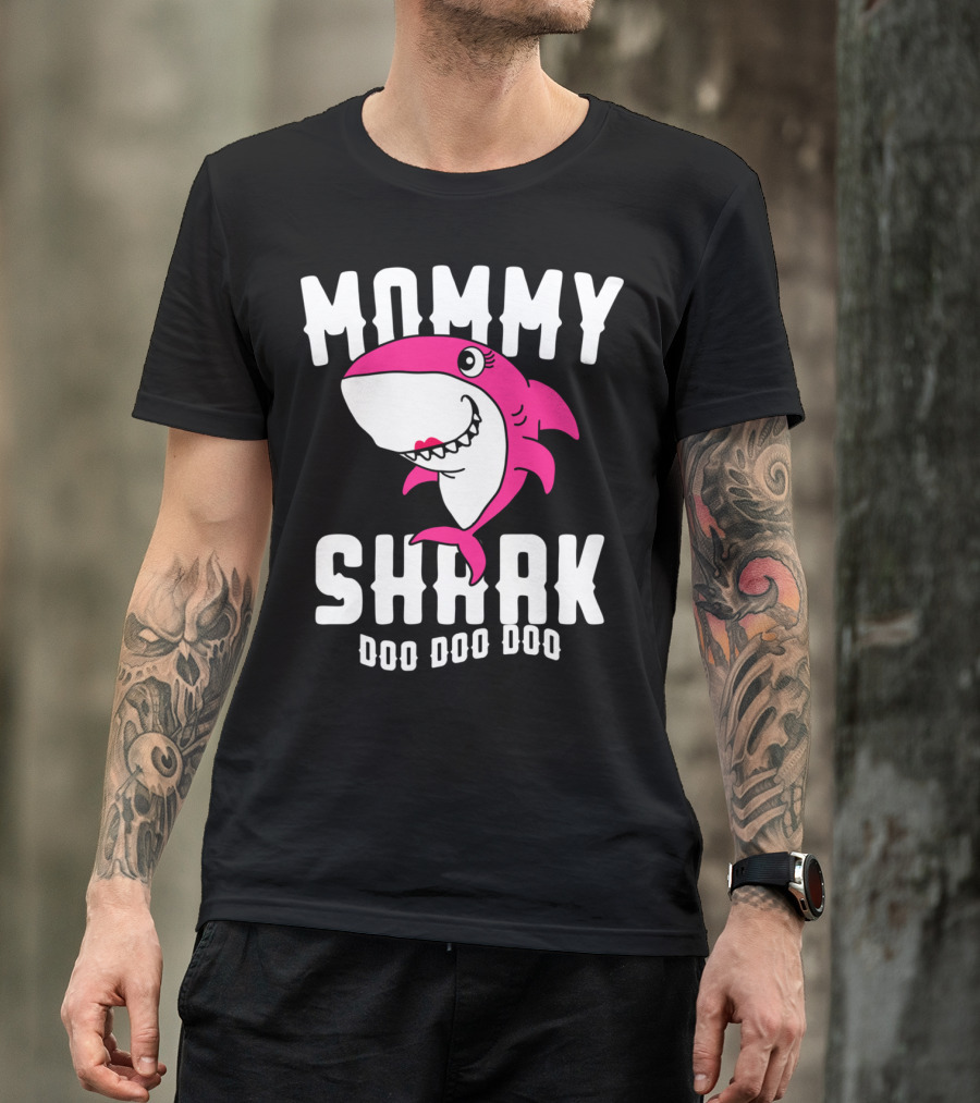 Mommy Shark Doo Doo Doo T-Shirt