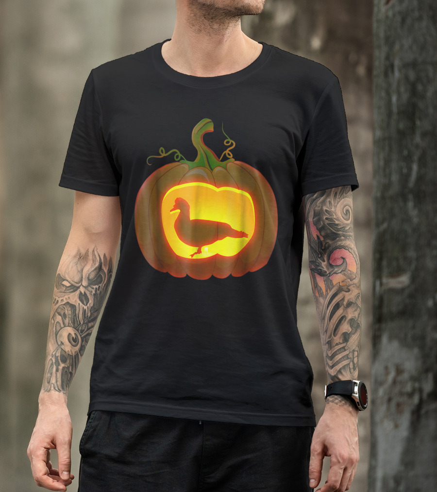 Muscovy Duck Carved Pumpkin T-Shirt