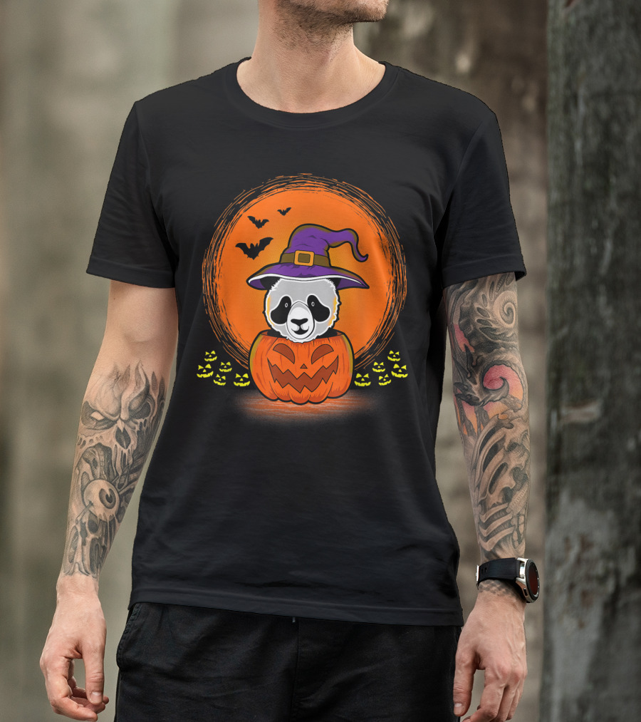 Panda Bear Halloween Pumpkin Spooky Cute Witch Hat Bats Jack-O'-Lanterns T-Shirt