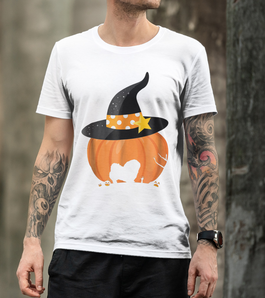 Pekingese Dog In Pumpkin Witch Hat Halloween T-Shirt