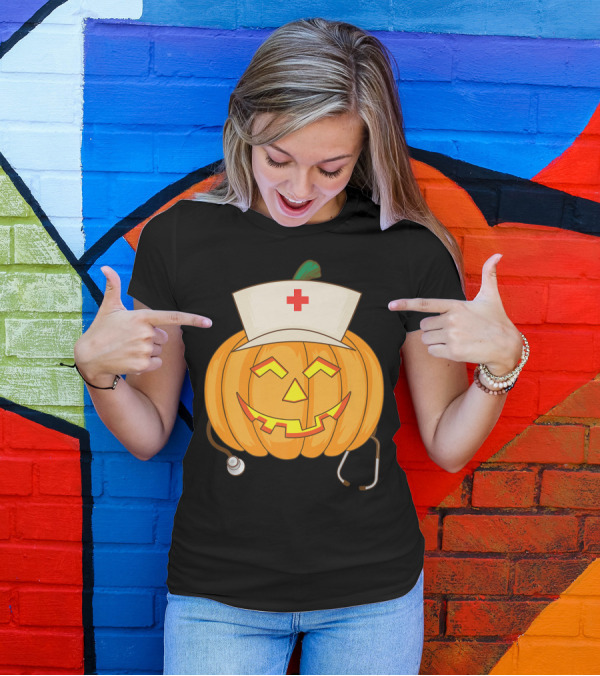 Pumpkin Nurse Head Halloween Cool Nurse Squash Stethoscope Jack-O'-Lantern T-Shirt