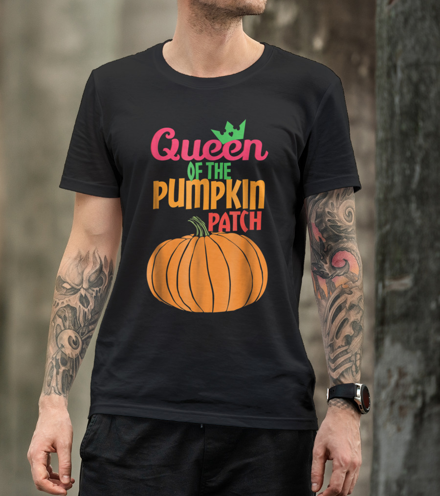 Queen Of The Pumpkin Patch Halloween Crown Orange Pumpkin T-Shirt