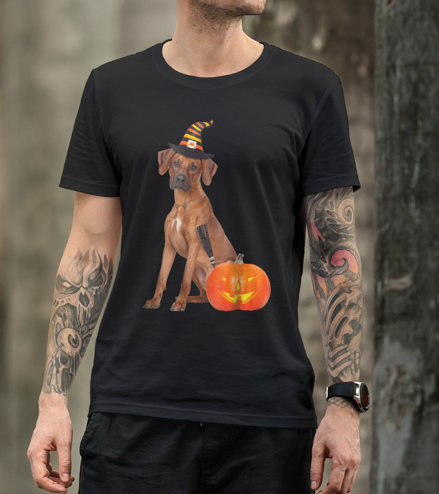 Rhodesian Ridgeback Witch Hat And Pumpkin Halloween Dog T-Shirt