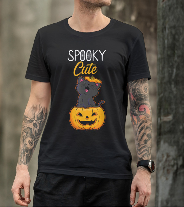 SPOOKY CUTE BLACK CAT HALLOWEEN PUMPKIN T-Shirt