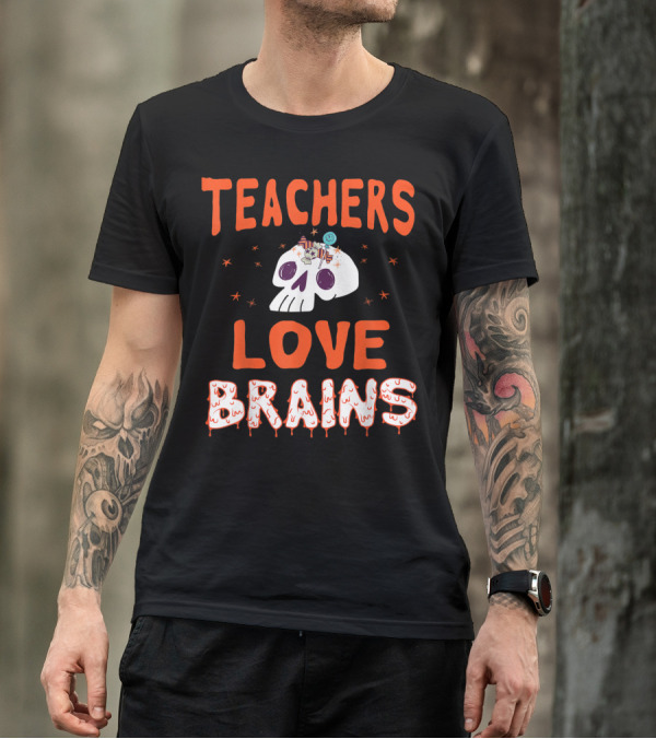 Teachers Love Brains Halloween Skull With Books And Stars T-Shirt