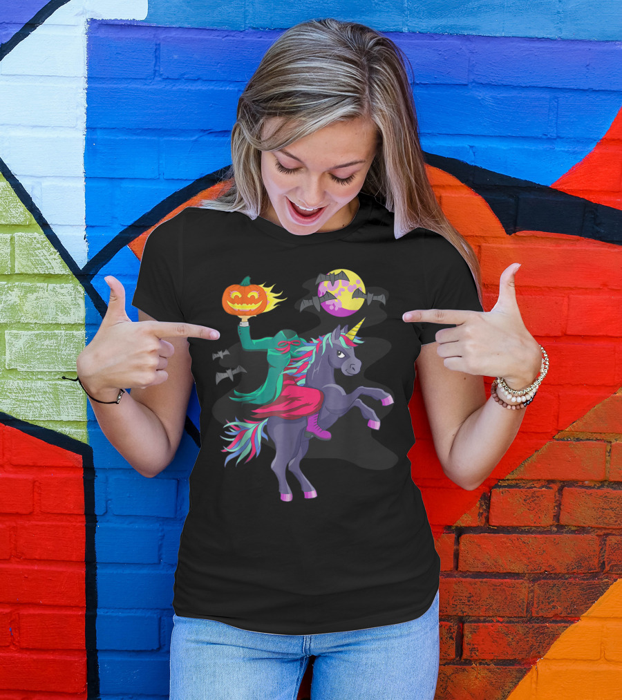 Unicorn Halloween Headless Horseman With Pumpkin Jack-o'-Lantern And Flying Bats T-Shirt