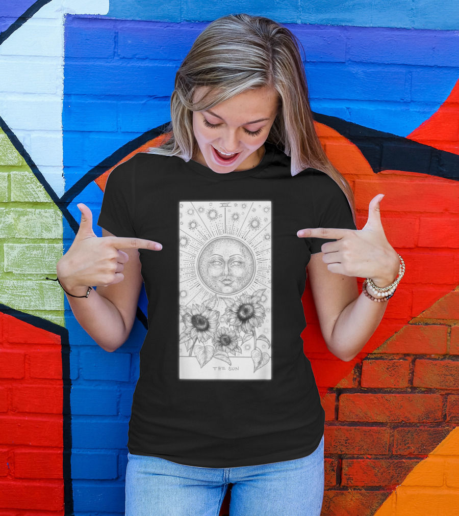 The Sun Tarot Card With Radiant Face Sunflowers And Celestial Stars T-Shirt