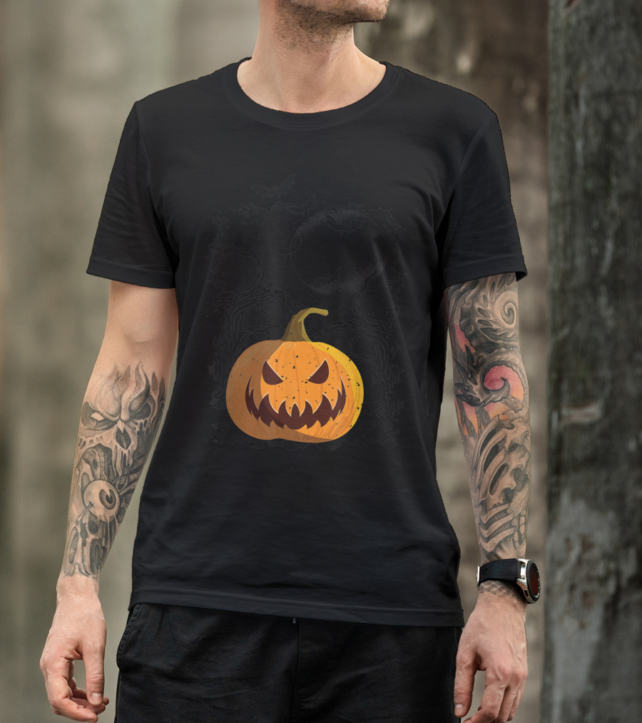 Vintage Halloween Night With Scary Jack O Lantern And Flying Bats T-Shirt