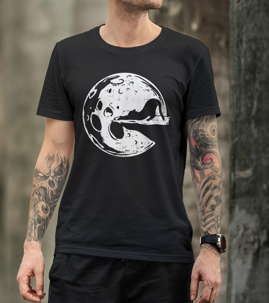 Stretching Cat Halloween Full Moon Eclipse Yoga T-Shirt