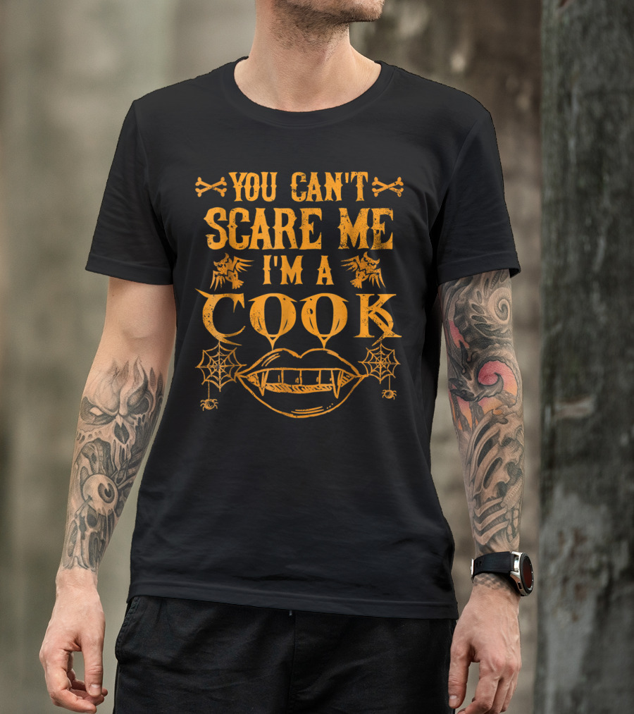 You Can't Scare Me I'm A Cook Halloween Bats Spiders Fangs T-Shirt