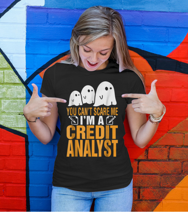 You Can't Scare Me I'm A Credit Analyst Ghost Icons T-Shirt