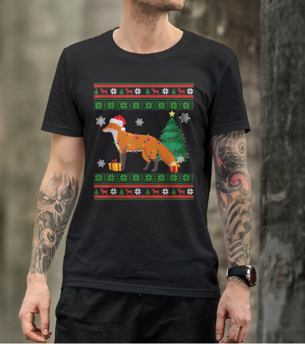 Santa Hat Cute Fox Christmas Decoration Snowflakes Tree T-Shirt