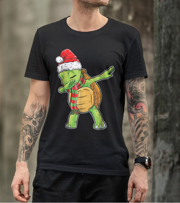 Dabbing Turtle Santa Hat Christmas Scarf T-Shirt