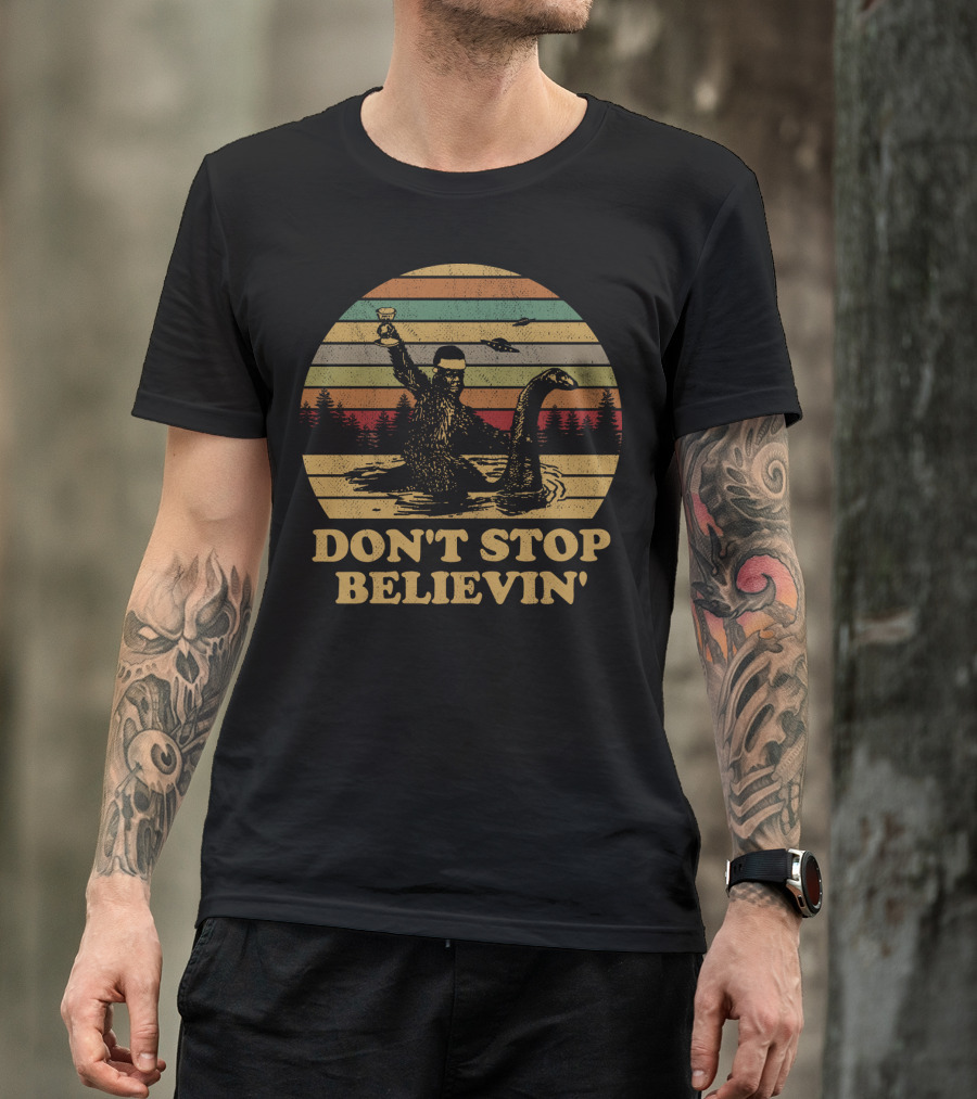 Don't Stop Believin' Bigfoot Loch Ness Vintage Sunset Retro T-Shirt