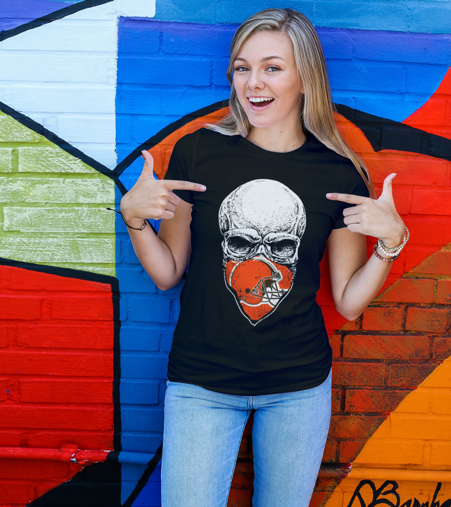 Cleveland Browns Skull Helmet Fan Gear T-Shirt