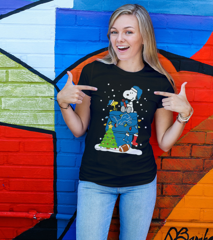 Detroit Lions Snoopy Christmas Football House With Tree And Stockings T-Shirt