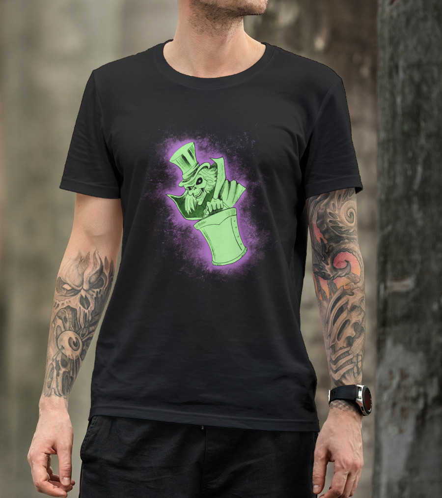 Hatbox Ghost Spooky Green Glow T-Shirt
