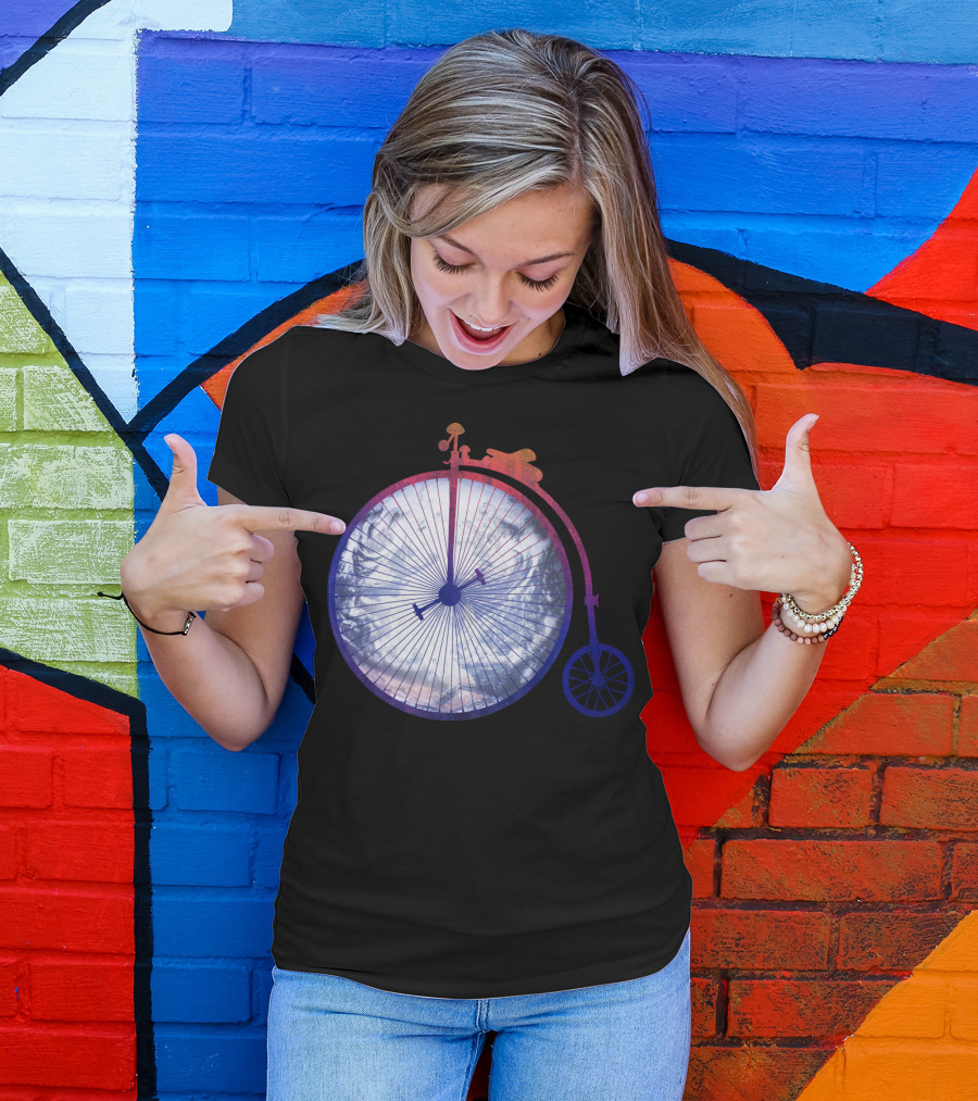 Vintage World Bicycle Traveler Earth Penny-Farthing T-Shirt