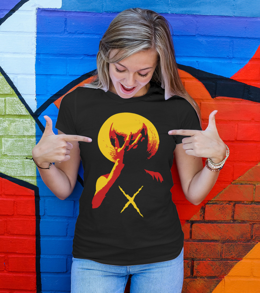 Monkey D. Luffy Portrait With Straw Hat And Crossed Arms T-Shirt