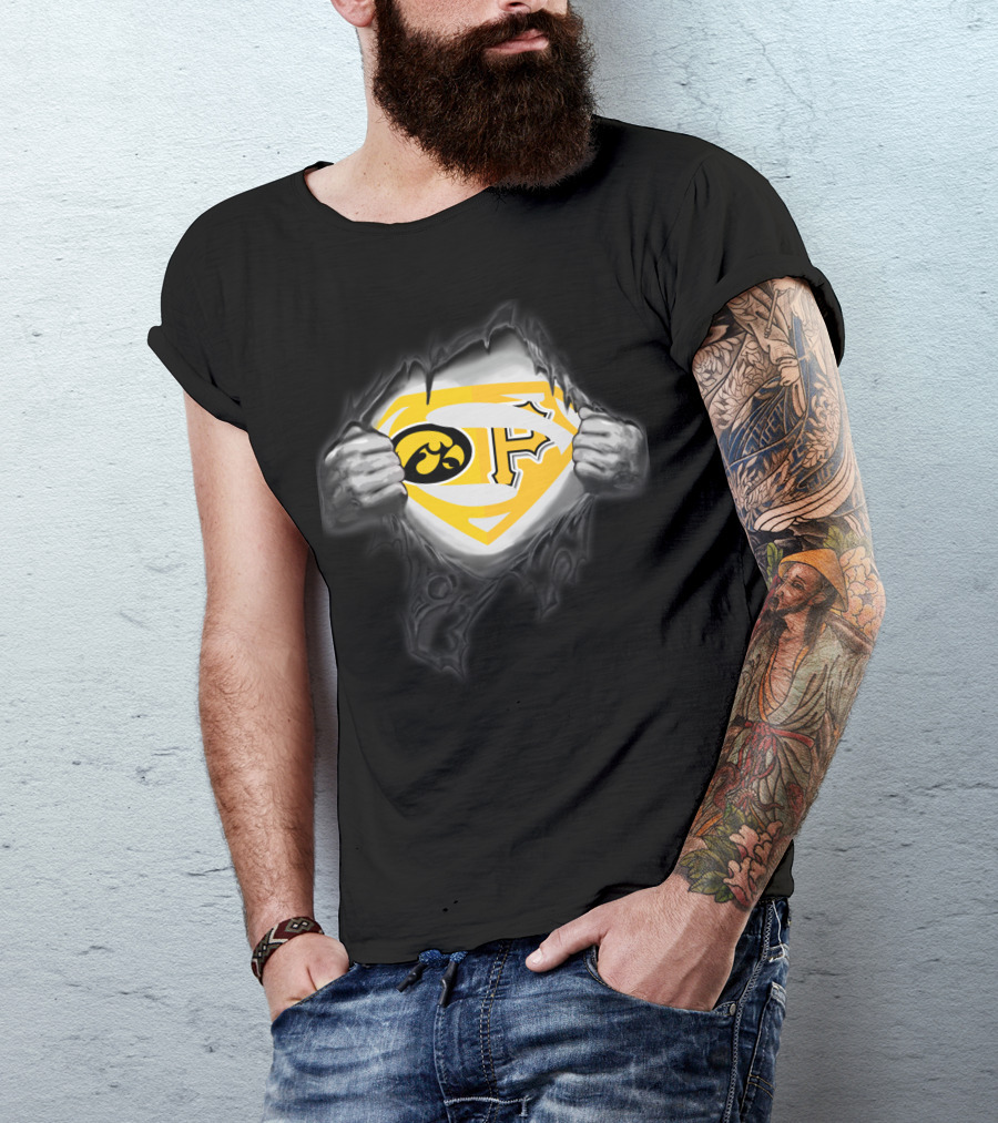 Hawkeyes Pittsburgh Pirates Superman Logo Fusion T-Shirt