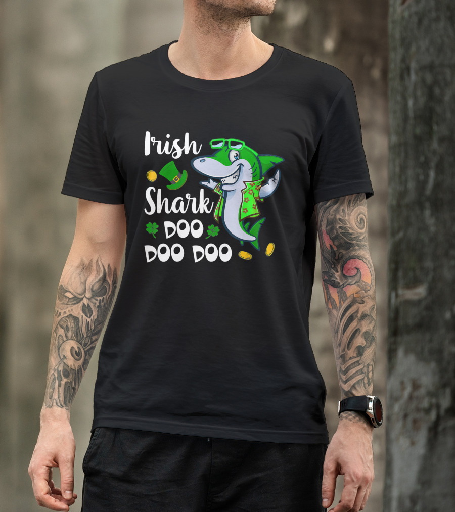 Irish Shark Doo Doo Doo St Patrick Day Leprechaun Hat Coins Shamrock T-Shirt