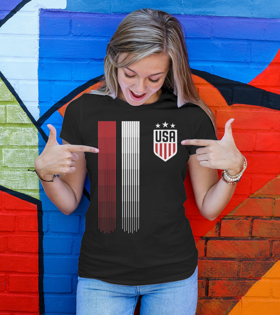 USA Soccer Womens Three Stars Red White Stripes Crest T-Shirt