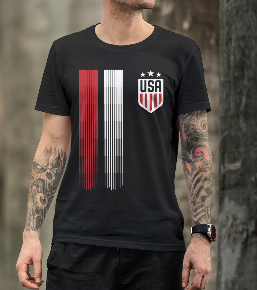 USA Soccer Womens Three Stars Red White Stripes Crest T-Shirt
