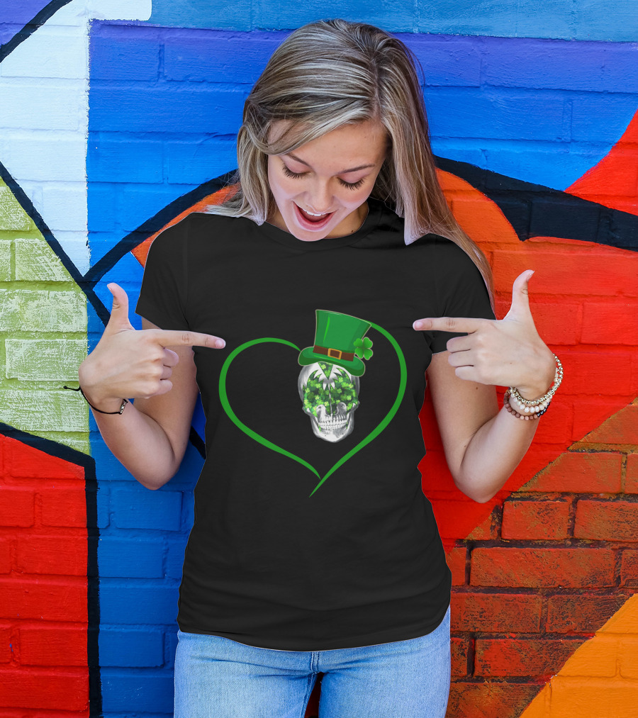 Skull Heart Shamrock Top Hat St. Patrick's Day T-Shirt