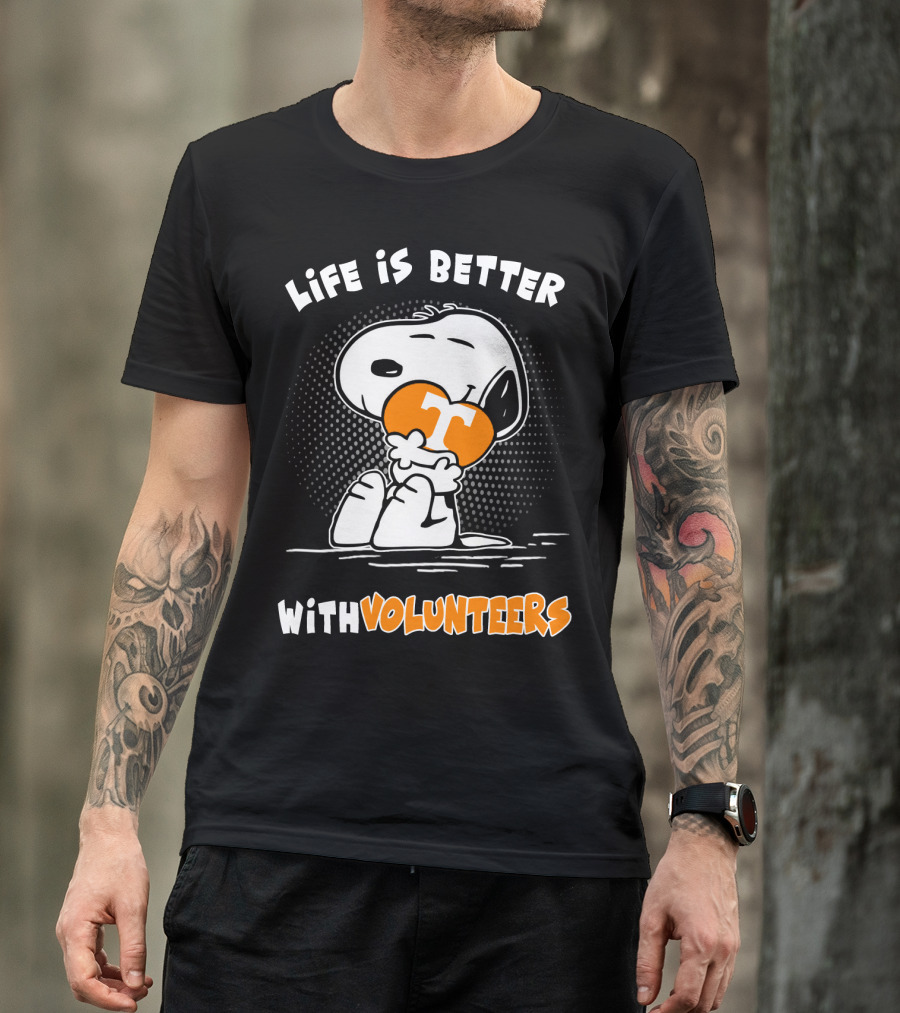 Life Is Better With Volunteers Snoopy Tennessee T Hug T-Shirt