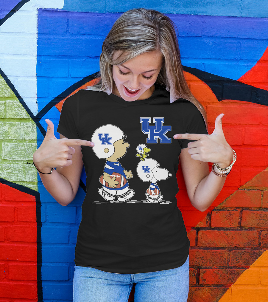 Kentucky Wildcats Peanuts Snoopy Woodstock Football Helmet T-Shirt