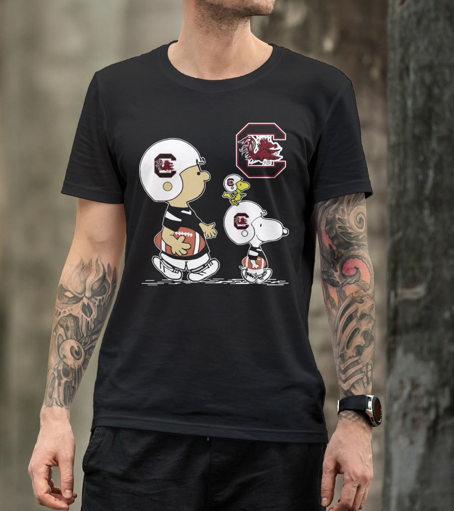 South Carolina Gamecocks Snoopy And Friends Football Helmets T-Shirt