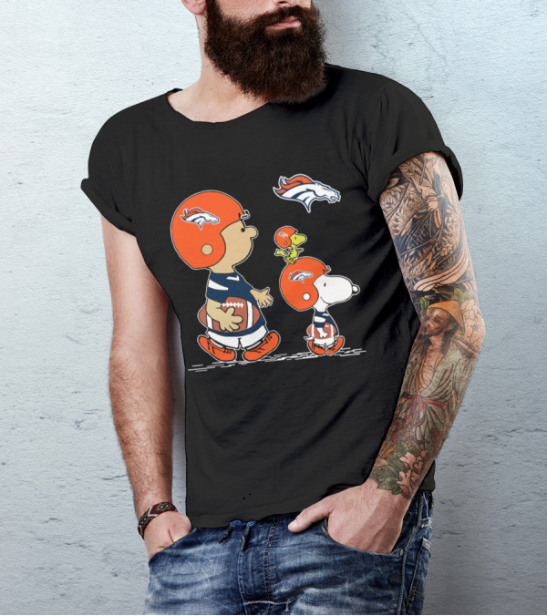 Denver Broncos Peanuts Characters Football Team T-Shirt