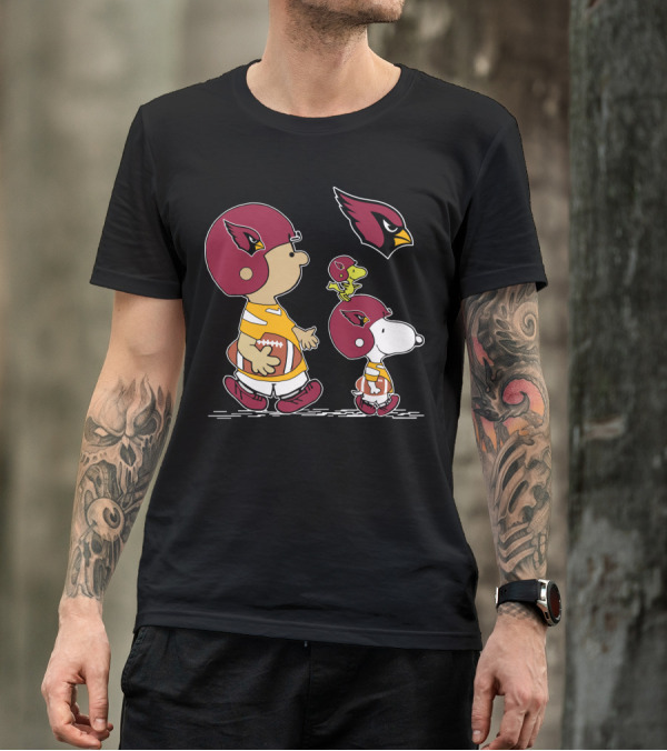 Cardinals Snoopy Woodstock Football Charlie Brown Peanuts Helmet T-Shirt