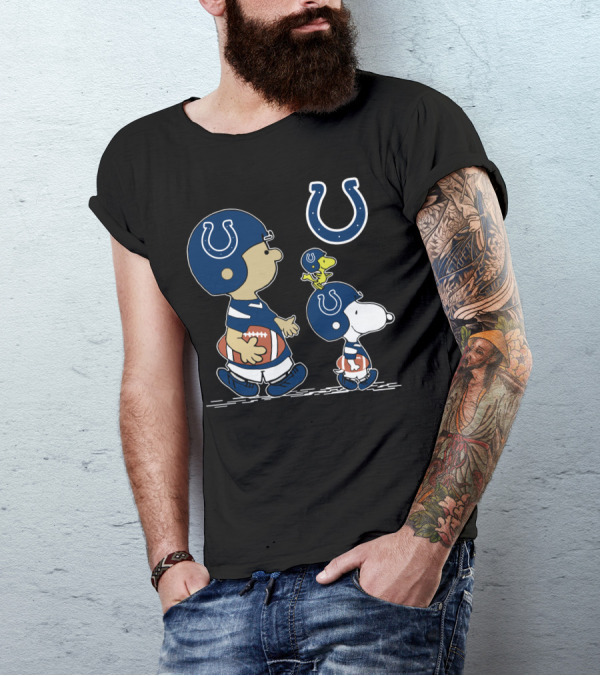 Indianapolis Colts Snoopy And Woodstock Football Players T-Shirt